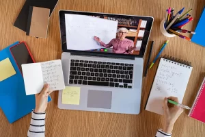Nên Học SAT Online hay Offline 2025? Hướng Dẫn Chi Tiết Từ Princeton English 13 SAT, online, offline | Princeton English